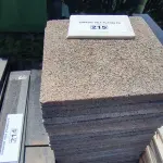 LOTE 215 - 01 LOTE COM PLACAS EM CONCRETO PARA PISO (NO ESTADO, NÃO SABEMOS SE FUNCIONA. LEILÃO NÃO TEM GARANTIA E NEM DEVOLUÇÃO).