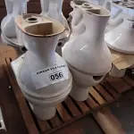 LOTE 056 - 01 LOTE COM 04 VASOS SANITÁRIOS (NO ESTADO, NÃO SABEMOS SE FUNCIONA. LEILÃO NÃO TEM GARANTIA E NEM DEVOLUÇÃO).