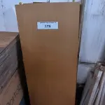 LOTE 175 - 01 LOTE COM PORTAS EM MADEIRA TAMANHOS DIVERSOS (NO ESTADO, NÃO SABEMOS SE FUNCIONA. LEILÃO NÃO TEM GARANTIA E NEM DEVOLUÇÃO).