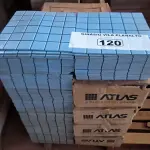 LOTE 120 - 01 LOTE COM PASTILHAS AZUL CLARO E REVESTIMENTO ELIANA (NO ESTADO, NÃO SABEMOS SE FUNCIONA. LEILÃO NÃO TEM GARANTIA E NEM DEVOLUÇÃO).