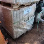LOTE 300 - 01 PALETE COM REVESTIMENTO PORTOBELLO BASICA (NO ESTADO, NÃO SABEMOS SE FUNCIONA. LEILÃO NÃO TEM GARANTIA E NEM DEVOLUÇÃO).