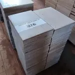LOTE 076 - 01 LOTE COM REVESTIMENTOS 30X45 DIVERSOS (NO ESTADO, NÃO SABEMOS SE FUNCIONA. LEILÃO NÃO TEM GARANTIA E NEM DEVOLUÇÃO).