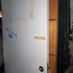 LOTE 189 - 01 LOTE COM PORTAS EM MADEIRAS (NO ESTADO, NÃO SABEMOS SE FUNCIONA. LEILÃO NÃO TEM GARANTIA E NEM DEVOLUÇÃO).