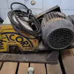 LOTE 044 - 01 POLICORTE MARCA MAXICORT (NO ESTADO, NÃO SABEMOS SE FUNCIONA. LEILÃO NÃO TEM GARANTIA E NEM DEVOLUÇÃO).