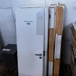 LOTE 180 - 01 LOTE COM PORTAS EM MADEIRA 80X2,10 COM PORTAIS (NO ESTADO, NÃO SABEMOS SE FUNCIONA. LEILÃO NÃO TEM GARANTIA E NEM DEVOLUÇÃO).