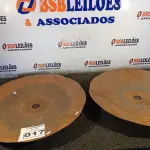 LOTE 017 - 02 DISCOS DE ARADO. (NO ESTADO) ATENÇÃO! FAZER A VISITAÇÃO ANTES DE ARREMATAR, NÃO SABEMOS SE FUNCIONA. LEILÃO NÃO TEM GARANTIA E NEM DEVOLUÇÃO, SUJEITO A POSSÍVEIS AVARIAS VISÍVEIS/OCULTAS E/OU AUSÊNCIA DE COMPONENTES.