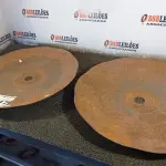 LOTE 017 - 02 DISCOS DE ARADO. (NO ESTADO) ATENÇÃO! FAZER A VISITAÇÃO ANTES DE ARREMATAR, NÃO SABEMOS SE FUNCIONA. LEILÃO NÃO TEM GARANTIA E NEM DEVOLUÇÃO, SUJEITO A POSSÍVEIS AVARIAS VISÍVEIS/OCULTAS E/OU AUSÊNCIA DE COMPONENTES.