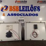 LOTE 055 - 02 PAINÉIS FOTOVOLTAICOS 18V 10W. (NO ESTADO) ATENÇÃO! FAZER A VISITAÇÃO ANTES DE ARREMATAR, NÃO SABEMOS SE FUNCIONA. LEILÃO NÃO TEM GARANTIA E NEM DEVOLUÇÃO, SUJEITO A POSSÍVEIS AVARIAS VISÍVEIS/OCULTAS E/OU AUSÊNCIA DE COMPONENTES.