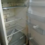 LOTE 274 - 01 GELADEIRA MARCA FROST FREE BRASTEMP 220V. (NO ESTADO) ATENÇÃO! FAZER A VISITAÇÃO ANTES DE ARREMATAR, NÃO SABEMOS SE FUNCIONA. LEILÃO NÃO TEM GARANTIA E NEM DEVOLUÇÃO, SUJEITO A POSSÍVEIS AVARIAS VISÍVEIS/OCULTAS E/OU AUSÊNCIA DE COMPONENTES.