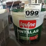 LOTE 099 - 01 BALDE DE TINTA IQUINE PINTALAR FOSCO AVELUDADO BRANCO GELO 15L. (NO ESTADO) ATENÇÃO! FAZER A VISITAÇÃO ANTES DE ARREMATAR, NÃO SABEMOS SE FUNCIONA. LEILÃO NÃO TEM GARANTIA E NEM DEVOLUÇÃO, SUJEITO A POSSÍVEIS AVARIAS VISÍVEIS/OCULTAS E/OU AUSÊNCIA DE COMPONENTES.