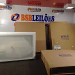 LOTE 136 - 04 PLAFONS DE SOBREPOR 40X30 INCOLUSTRE. (NO ESTADO) ATENÇÃO! FAZER A VISITAÇÃO ANTES DE ARREMATAR, NÃO SABEMOS SE FUNCIONA. LEILÃO NÃO TEM GARANTIA E NEM DEVOLUÇÃO, SUJEITO A POSSÍVEIS AVARIAS VISÍVEIS/OCULTAS E/OU AUSÊNCIA DE COMPONENTES.