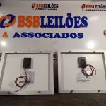 LOTE 237 - 02 PAINÉIS FOTOVOLTAICOS 18V 10W. (NO ESTADO) ATENÇÃO! FAZER A VISITAÇÃO ANTES DE ARREMATAR, NÃO SABEMOS SE FUNCIONA. LEILÃO NÃO TEM GARANTIA E NEM DEVOLUÇÃO, SUJEITO A POSSÍVEIS AVARIAS VISÍVEIS/OCULTAS E/OU AUSÊNCIA DE COMPONENTES.