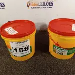 LOTE 158 - 02 BALDES DE SELANTE ACRÍLICO FLEXÍVEL SIKACRYL-203 5KG. (NO ESTADO) ATENÇÃO! FAZER A VISITAÇÃO ANTES DE ARREMATAR, NÃO SABEMOS SE FUNCIONA. LEILÃO NÃO TEM GARANTIA E NEM DEVOLUÇÃO, SUJEITO A POSSÍVEIS AVARIAS VISÍVEIS/OCULTAS E/OU AUSÊNCIA DE COMPONENTES.