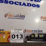 LOTE 013 - 01 TRENA DE 2.50M COM NÍVEL A LASER. (NO ESTADO) ATENÇÃO! FAZER A VISITAÇÃO ANTES DE ARREMATAR, NÃO SABEMOS SE FUNCIONA. LEILÃO NÃO TEM GARANTIA E NEM DEVOLUÇÃO, SUJEITO A POSSÍVEIS AVARIAS VISÍVEIS/OCULTAS E/OU AUSÊNCIA DE COMPONENTES.