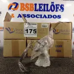 LOTE 175 - 06 LUMINÁRIAS PENDENTE FOSCO VITROLUX CÓD. C-003. (NO ESTADO) ATENÇÃO! FAZER A VISITAÇÃO ANTES DE ARREMATAR, NÃO SABEMOS SE FUNCIONA. LEILÃO NÃO TEM GARANTIA E NEM DEVOLUÇÃO, SUJEITO A POSSÍVEIS AVARIAS VISÍVEIS/OCULTAS E/OU AUSÊNCIA DE COMPONENTES.