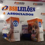 LOTE 058 - 02 TAPETES GELADOS. (NO ESTADO) ATENÇÃO! FAZER A VISITAÇÃO ANTES DE ARREMATAR, NÃO SABEMOS SE FUNCIONA. LEILÃO NÃO TEM GARANTIA E NEM DEVOLUÇÃO, SUJEITO A POSSÍVEIS AVARIAS VISÍVEIS/OCULTAS E/OU AUSÊNCIA DE COMPONENTES.