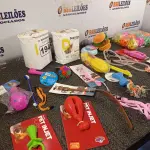 LOTE 194 - 01 LOTE COM VÁRIOS ACESSÓRIOS PARA PETS. (NO ESTADO) ATENÇÃO! FAZER A VISITAÇÃO ANTES DE ARREMATAR, NÃO SABEMOS SE FUNCIONA. LEILÃO NÃO TEM GARANTIA E NEM DEVOLUÇÃO, SUJEITO A POSSÍVEIS AVARIAS VISÍVEIS/OCULTAS E/OU AUSÊNCIA DE COMPONENTES.