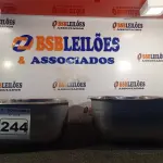 LOTE 244 - 02 CUBAS PARA PIA EM INOX 40X34X17CM. (NO ESTADO) ATENÇÃO! FAZER A VISITAÇÃO ANTES DE ARREMATAR, NÃO SABEMOS SE FUNCIONA. LEILÃO NÃO TEM GARANTIA E NEM DEVOLUÇÃO, SUJEITO A POSSÍVEIS AVARIAS VISÍVEIS/OCULTAS E/OU AUSÊNCIA DE COMPONENTES.