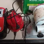 LOTE 311 - 01 COMPRESSOR DE AR 12V, 01 INFLADOR E 01 MOEDOR DE CARNE INCOMPLETOS. (NO ESTADO) ATENÇÃO! FAZER A VISITAÇÃO ANTES DE ARREMATAR, NÃO SABEMOS SE FUNCIONA. LEILÃO NÃO TEM GARANTIA E NEM DEVOLUÇÃO, SUJEITO A POSSÍVEIS AVARIAS VISÍVEIS/OCULTAS E/OU AUSÊNCIA DE COMPONENTES.