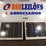 LOTE 193 - 02 PAINÉIS FOTOVOLTAICOS 18V 10W. (NO ESTADO) ATENÇÃO! FAZER A VISITAÇÃO ANTES DE ARREMATAR, NÃO SABEMOS SE FUNCIONA. LEILÃO NÃO TEM GARANTIA E NEM DEVOLUÇÃO, SUJEITO A POSSÍVEIS AVARIAS VISÍVEIS/OCULTAS E/OU AUSÊNCIA DE COMPONENTES.