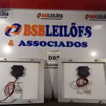 LOTE 085 - 02 PAINÉIS FOTOVOLTAICOS 18V 10W. (NO ESTADO) ATENÇÃO! FAZER A VISITAÇÃO ANTES DE ARREMATAR, NÃO SABEMOS SE FUNCIONA. LEILÃO NÃO TEM GARANTIA E NEM DEVOLUÇÃO, SUJEITO A POSSÍVEIS AVARIAS VISÍVEIS/OCULTAS E/OU AUSÊNCIA DE COMPONENTES.