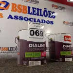 LOTE 069 - 02 GALÕES DE ESMALTE SINTÉTICO IQUINE MADEIRA E METAIS ALTO BRILHO VERDE COLONIAL 3,6L. (NO ESTADO) ATENÇÃO! FAZER A VISITAÇÃO ANTES DE ARREMATAR, NÃO SABEMOS SE FUNCIONA. LEILÃO NÃO TEM GARANTIA E NEM DEVOLUÇÃO, SUJEITO A POSSÍVEIS AVARIAS VISÍVEIS/OCULTAS E/OU AUSÊNCIA DE COMPONENTES.