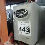 LOTE 143 - 01 NOBREAK SMS 2200VA. (NO ESTADO) ATENÇÃO! FAZER A VISITAÇÃO ANTES DE ARREMATAR, NÃO SABEMOS SE FUNCIONA. LEILÃO NÃO TEM GARANTIA E NEM DEVOLUÇÃO, SUJEITO A POSSÍVEIS AVARIAS VISÍVEIS/OCULTAS E/OU AUSÊNCIA DE COMPONENTES.