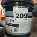 LOTE 209 - 01 BALDE DE GRAXA EVORA POLY EX 10KG. (NO ESTADO) ATENÇÃO! FAZER A VISITAÇÃO ANTES DE ARREMATAR, NÃO SABEMOS SE FUNCIONA. LEILÃO NÃO TEM GARANTIA E NEM DEVOLUÇÃO, SUJEITO A POSSÍVEIS AVARIAS VISÍVEIS/OCULTAS E/OU AUSÊNCIA DE COMPONENTES.