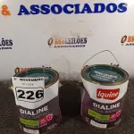 LOTE 226 - 02 GALÕES DE ESMALTE SINTÉTICO IQUINE MADEIRA E METAIS ALTO BRILHO VERDE COLONIAL 3,6L. (NO ESTADO) ATENÇÃO! FAZER A VISITAÇÃO ANTES DE ARREMATAR, NÃO SABEMOS SE FUNCIONA. LEILÃO NÃO TEM GARANTIA E NEM DEVOLUÇÃO, SUJEITO A POSSÍVEIS AVARIAS VISÍVEIS/OCULTAS E/OU AUSÊNCIA DE COMPONENTES.