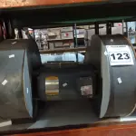 LOTE 123 - 01 EXAUSTOR DUPLA VENTOINHA COM MOTOR 7HP/208-230/480V 3450. (NO ESTADO) ATENÇÃO! FAZER A VISITAÇÃO ANTES DE ARREMATAR, NÃO SABEMOS SE FUNCIONA. LEILÃO NÃO TEM GARANTIA E NEM DEVOLUÇÃO, SUJEITO A POSSÍVEIS AVARIAS VISÍVEIS/OCULTAS E/OU AUSÊNCIA DE COMPONENTES.