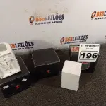 LOTE 196 - 03 ARANDELAS PIOLUCE SENDO 02 CURVAS E 01 RETANGULAR. (NO ESTADO) ATENÇÃO! FAZER A VISITAÇÃO ANTES DE ARREMATAR, NÃO SABEMOS SE FUNCIONA. LEILÃO NÃO TEM GARANTIA E NEM DEVOLUÇÃO, SUJEITO A POSSÍVEIS AVARIAS VISÍVEIS/OCULTAS E/OU AUSÊNCIA DE COMPONENTES.