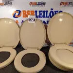 LOTE 073 - 05 ASSENTOS PARA VASO SANITÁRIO. (NO ESTADO) ATENÇÃO! FAZER A VISITAÇÃO ANTES DE ARREMATAR, NÃO SABEMOS SE FUNCIONA. LEILÃO NÃO TEM GARANTIA E NEM DEVOLUÇÃO, SUJEITO A POSSÍVEIS AVARIAS VISÍVEIS/OCULTAS E/OU AUSÊNCIA DE COMPONENTES.