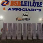LOTE 046 - 10 PERFUMES LE PETIT 30ML. (NO ESTADO) ATENÇÃO! FAZER A VISITAÇÃO ANTES DE ARREMATAR, NÃO SABEMOS SE FUNCIONA. LEILÃO NÃO TEM GARANTIA E NEM DEVOLUÇÃO, SUJEITO A POSSÍVEIS AVARIAS VISÍVEIS/OCULTAS E/OU AUSÊNCIA DE COMPONENTES.