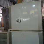 LOTE 273 - 01 GELADEIRA MARCA FROST FREE BRASTEMP 220V. (NO ESTADO) ATENÇÃO! FAZER A VISITAÇÃO ANTES DE ARREMATAR, NÃO SABEMOS SE FUNCIONA. LEILÃO NÃO TEM GARANTIA E NEM DEVOLUÇÃO, SUJEITO A POSSÍVEIS AVARIAS VISÍVEIS/OCULTAS E/OU AUSÊNCIA DE COMPONENTES.