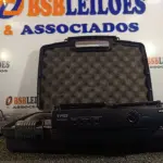 LOTE 015 - 01 MICROFONE + RECEPTOR SEM FIO MARCA TAG COM CASE E CABOS. (NO ESTADO) ATENÇÃO! FAZER A VISITAÇÃO ANTES DE ARREMATAR, NÃO SABEMOS SE FUNCIONA. LEILÃO NÃO TEM GARANTIA E NEM DEVOLUÇÃO, SUJEITO A POSSÍVEIS AVARIAS VISÍVEIS/OCULTAS E/OU AUSÊNCIA DE COMPONENTES.