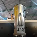 LOTE 249 - 01 LIQUIDIFICADOR INDUSTRIAL MARCA POLI. (NO ESTADO) ATENÇÃO! FAZER A VISITAÇÃO ANTES DE ARREMATAR, NÃO SABEMOS SE FUNCIONA. LEILÃO NÃO TEM GARANTIA E NEM DEVOLUÇÃO, SUJEITO A POSSÍVEIS AVARIAS VISÍVEIS/OCULTAS E/OU AUSÊNCIA DE COMPONENTES.
