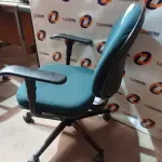 LOTE 187 - 01 CADEIRA DE ESCRITÓRIO COM BASE GIRATÓRIA. (NO ESTADO) ATENÇÃO! FAZER A VISITAÇÃO ANTES DE ARREMATAR, NÃO SABEMOS SE FUNCIONA. LEILÃO NÃO TEM GARANTIA E NEM DEVOLUÇÃO, SUJEITO A POSSÍVEIS AVARIAS VISÍVEIS/OCULTAS E/OU AUSÊNCIA DE COMPONENTES.