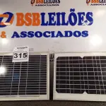 LOTE 315 - 02 PAINÉIS FOTOVOLTAICOS 18V 10W. (NO ESTADO) ATENÇÃO! FAZER A VISITAÇÃO ANTES DE ARREMATAR, NÃO SABEMOS SE FUNCIONA. LEILÃO NÃO TEM GARANTIA E NEM DEVOLUÇÃO, SUJEITO A POSSÍVEIS AVARIAS VISÍVEIS/OCULTAS E/OU AUSÊNCIA DE COMPONENTES.