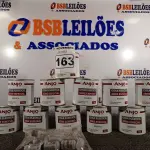 LOTE 163 - 12 LATAS DE COLA PLÁSTICA ANJO 1KG. (NO ESTADO) ATENÇÃO! FAZER A VISITAÇÃO ANTES DE ARREMATAR, NÃO SABEMOS SE FUNCIONA. LEILÃO NÃO TEM GARANTIA E NEM DEVOLUÇÃO, SUJEITO A POSSÍVEIS AVARIAS VISÍVEIS/OCULTAS E/OU AUSÊNCIA DE COMPONENTES.