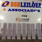 LOTE 046 - 10 PERFUMES LE PETIT 30ML. (NO ESTADO) ATENÇÃO! FAZER A VISITAÇÃO ANTES DE ARREMATAR, NÃO SABEMOS SE FUNCIONA. LEILÃO NÃO TEM GARANTIA E NEM DEVOLUÇÃO, SUJEITO A POSSÍVEIS AVARIAS VISÍVEIS/OCULTAS E/OU AUSÊNCIA DE COMPONENTES.