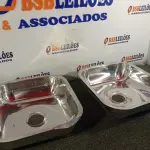 LOTE 275 - 02 CUBAS RASAS PARA PIA EM INOX 40X34X11CM. (NO ESTADO) ATENÇÃO! FAZER A VISITAÇÃO ANTES DE ARREMATAR, NÃO SABEMOS SE FUNCIONA. LEILÃO NÃO TEM GARANTIA E NEM DEVOLUÇÃO, SUJEITO A POSSÍVEIS AVARIAS VISÍVEIS/OCULTAS E/OU AUSÊNCIA DE COMPONENTES.