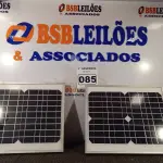 LOTE 085 - 02 PAINÉIS FOTOVOLTAICOS 18V 10W. (NO ESTADO) ATENÇÃO! FAZER A VISITAÇÃO ANTES DE ARREMATAR, NÃO SABEMOS SE FUNCIONA. LEILÃO NÃO TEM GARANTIA E NEM DEVOLUÇÃO, SUJEITO A POSSÍVEIS AVARIAS VISÍVEIS/OCULTAS E/OU AUSÊNCIA DE COMPONENTES.
