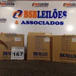 LOTE 167 - 03 PLAFONS DE SOBREPOR 20X20. (NO ESTADO) ATENÇÃO! FAZER A VISITAÇÃO ANTES DE ARREMATAR, NÃO SABEMOS SE FUNCIONA. LEILÃO NÃO TEM GARANTIA E NEM DEVOLUÇÃO, SUJEITO A POSSÍVEIS AVARIAS VISÍVEIS/OCULTAS E/OU AUSÊNCIA DE COMPONENTES.