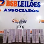 LOTE 014 - 10 PERFUMES LE PETIT 30ML. (NO ESTADO) ATENÇÃO! FAZER A VISITAÇÃO ANTES DE ARREMATAR, NÃO SABEMOS SE FUNCIONA. LEILÃO NÃO TEM GARANTIA E NEM DEVOLUÇÃO, SUJEITO A POSSÍVEIS AVARIAS VISÍVEIS/OCULTAS E/OU AUSÊNCIA DE COMPONENTES.