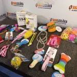 LOTE 194 - 01 LOTE COM VÁRIOS ACESSÓRIOS PARA PETS. (NO ESTADO) ATENÇÃO! FAZER A VISITAÇÃO ANTES DE ARREMATAR, NÃO SABEMOS SE FUNCIONA. LEILÃO NÃO TEM GARANTIA E NEM DEVOLUÇÃO, SUJEITO A POSSÍVEIS AVARIAS VISÍVEIS/OCULTAS E/OU AUSÊNCIA DE COMPONENTES.