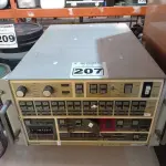 LOTE 207 - 01 MULTIPLEXER LINK MODELO 8240. (NO ESTADO) ATENÇÃO! FAZER A VISITAÇÃO ANTES DE ARREMATAR, NÃO SABEMOS SE FUNCIONA. LEILÃO NÃO TEM GARANTIA E NEM DEVOLUÇÃO, SUJEITO A POSSÍVEIS AVARIAS VISÍVEIS/OCULTAS E/OU AUSÊNCIA DE COMPONENTES.
