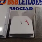LOTE 554 - 03 LUMINÁRIAS DE EMBUTIR. (NO ESTADO) ATENÇÃO! FAZER A VISITAÇÃO ANTES DE ARREMATAR, NÃO SABEMOS SE FUNCIONA. LEILÃO NÃO TEM GARANTIA E NEM DEVOLUÇÃO, SUJEITO A POSSÍVEIS AVARIAS VISÍVEIS/OCULTAS E/OU AUSÊNCIA DE COMPONENTES.