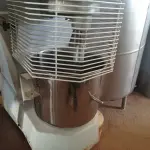 LOTE 430 - 01 MASSEIRA INDUSTRIAL GPANIS. (NO ESTADO) ATENÇÃO! FAZER A VISITAÇÃO ANTES DE ARREMATAR, NÃO SABEMOS SE FUNCIONA. LEILÃO NÃO TEM GARANTIA E NEM DEVOLUÇÃO, SUJEITO A POSSÍVEIS AVARIAS VISÍVEIS/OCULTAS E/OU AUSÊNCIA DE COMPONENTES.