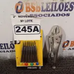 LOTE 245 - 01 KIT DE CHAVES TORX E 01 ALICATE DE PRESSÃO. (NO ESTADO) ATENÇÃO! FAZER A VISITAÇÃO ANTES DE ARREMATAR, NÃO SABEMOS SE FUNCIONA. LEILÃO NÃO TEM GARANTIA E NEM DEVOLUÇÃO, SUJEITO A POSSÍVEIS AVARIAS VISÍVEIS/OCULTAS E/OU AUSÊNCIA DE COMPONENTES.