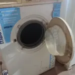 LOTE 490 - 01 LAVADORA DE ROUPAS MARCA ENXUTA. (NO ESTADO) ATENÇÃO! FAZER A VISITAÇÃO ANTES DE ARREMATAR, NÃO SABEMOS SE FUNCIONA. LEILÃO NÃO TEM GARANTIA E NEM DEVOLUÇÃO, SUJEITO A POSSÍVEIS AVARIAS VISÍVEIS/OCULTAS E/OU AUSÊNCIA DE COMPONENTES.
